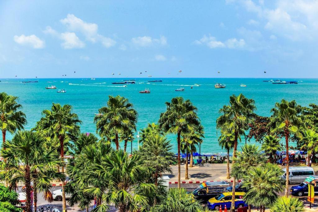 Punyapha Place Pattaya Εξωτερικό φωτογραφία