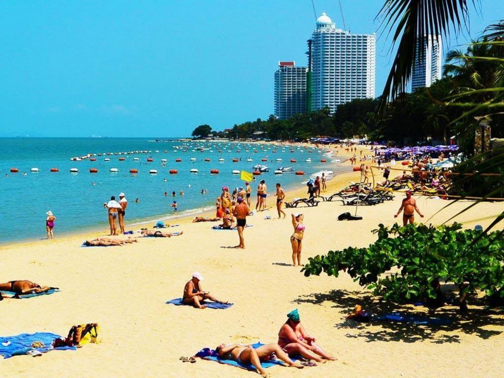 Punyapha Place Pattaya Εξωτερικό φωτογραφία