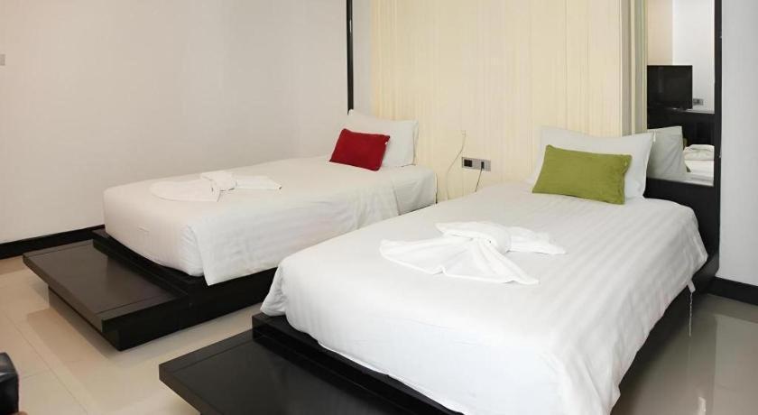 Punyapha Place Pattaya Εξωτερικό φωτογραφία